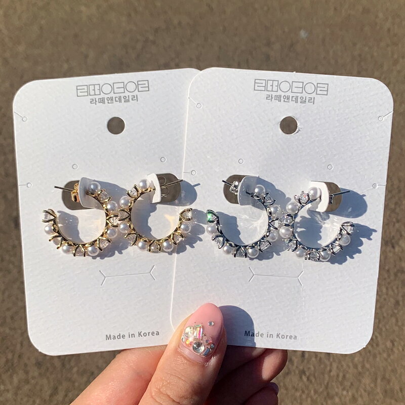 Rakuten - パール サークル ピアス韓国 アクセサリー ジュエリー ピアス サークルピアス 垂れる 上品 エレガント lattencos ラテアンドコス 新大久保から発送