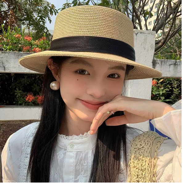 樂天商城 - カンカン ハット 麦わら 麦藁 帽子 レディース フレンチ スタイル つば広 サンハット女性 フラットトップ お洒落 エレガント ト 気品 華やかさ 清楚 洗練 カジュアル フォーマル 食事 普段使い 上品 トレンド 食事会 パーティー 綺麗 可愛い 被りやすい 小顔効果 優雅 一品