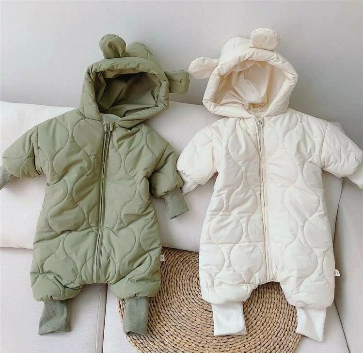 乐天商城 - ベビー服 ジャンプスーツ 雪遊び フード付き 耳付き くま カバーオール ロンパース ベビー キッズ 子供服 ダウンコート 防寒 軽量 男の子 女の子 ファスナー ジャケット 中綿 防寒着 長袖 オールインワン 暖かい あったか 柔かい