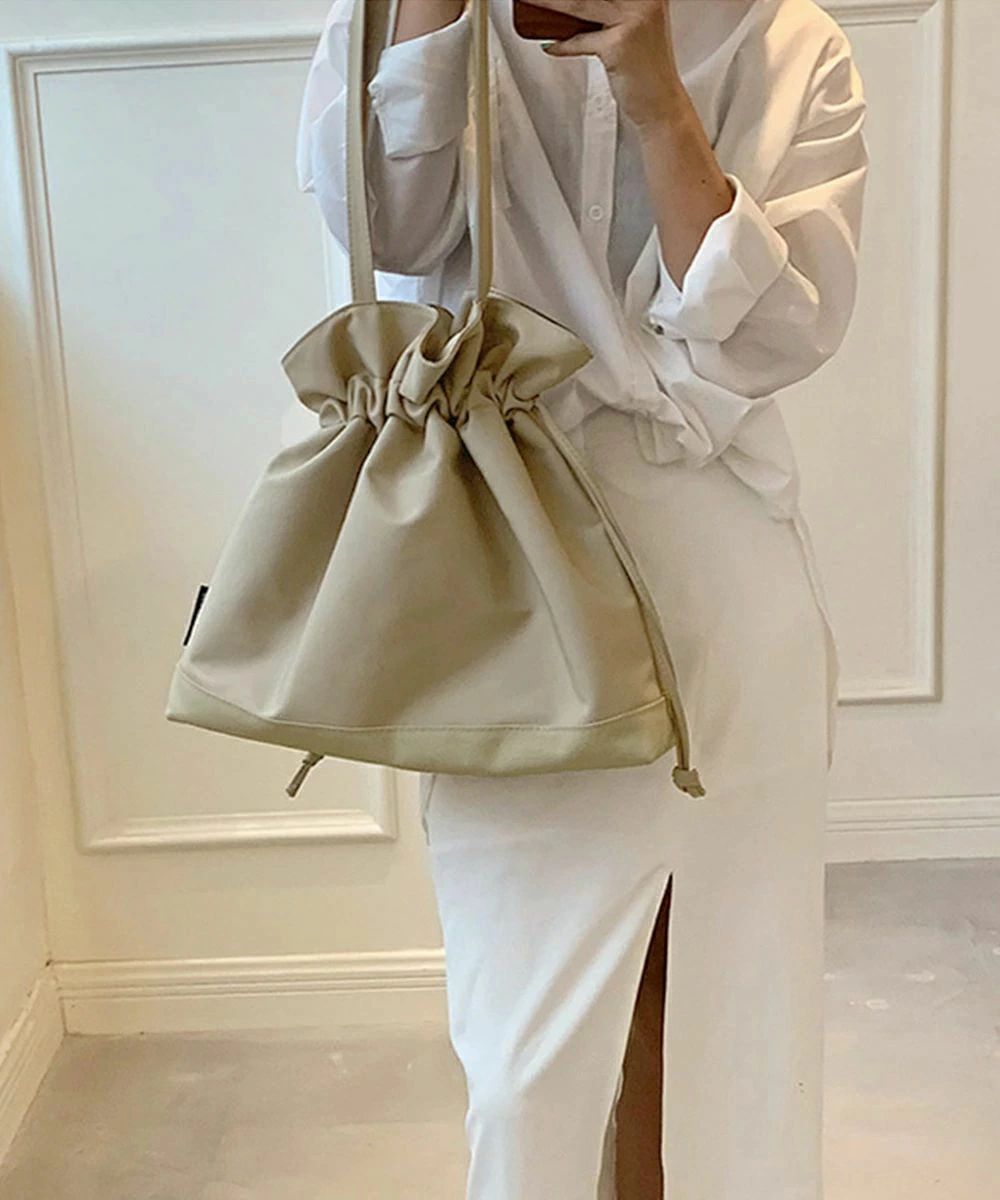 軽量手提げバッグ トートバッグ ナイロン レディース 肩掛けカバン(4.0)