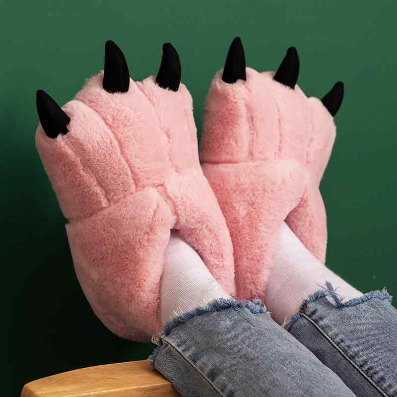 ルームシューズ 男女兼用 かわいい 熊の手 猫の手 キャラクター もこもこ ファー ボア あったか 保温 かかと付き スリッパ 室内履き クリスマス 冬用 防寒 ピンク ブラック ブラウン
