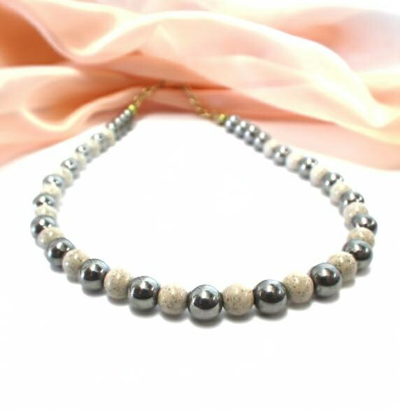 テラヘルツ&北投石 6mm丸玉ネックレス 【選べる長さ約34～50cm】 【選べる金具】【北投石：台湾産セラミック加工処理石】 白・黒 モノトーンデザインが人気 金具の無い伸び～るネックレス