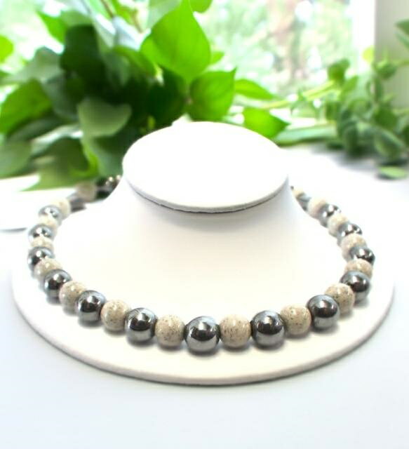 テラヘルツ&北投石 6mm丸玉ネックレス 【選べる長さ34～42cm】【選べる金具】 【北投石：台湾産セラミック加工処理石】 白・黒 モノトーンデザインが人気