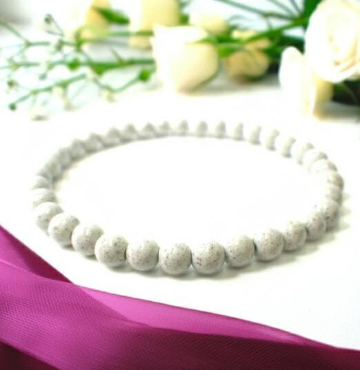 SUPER-ポイント20倍 SS 北投石 6mm丸玉 ブレスレット【選べる長さ約12-14-16-18cm】【北投石：台湾産セラミック加工処理石】マイナスイオンBee-ing+独自の強度の高いポリウレタンゴム
