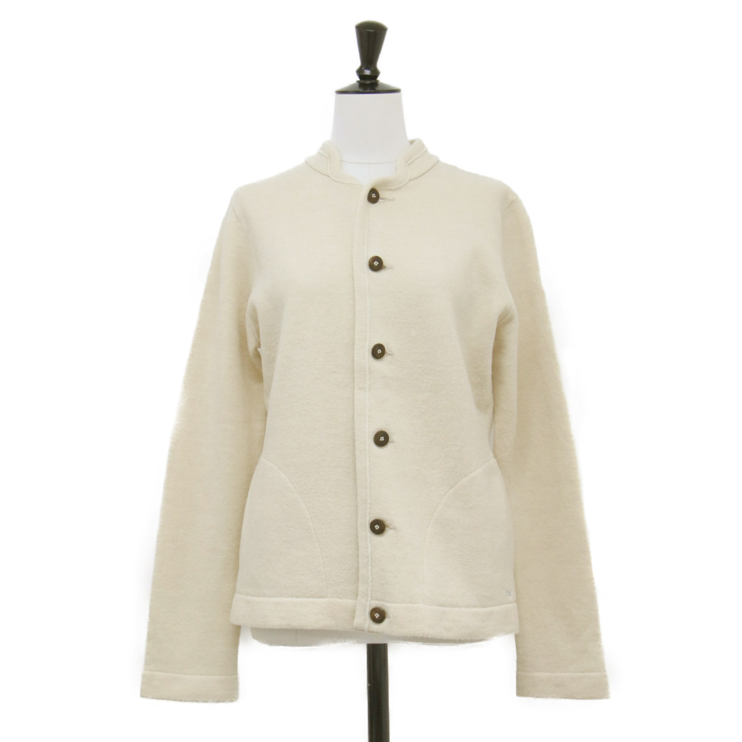 45R フォーティファイブ・アール ジャケット アイボリー サイズ:2(M) | スタンドカラー ニット ジャケット / カーディガン | 長袖 ボタンダウン ロゴ 刺繍 ハイゲージ ウール | トップス セーター | 日本製【レディース】【中古】【K4642】