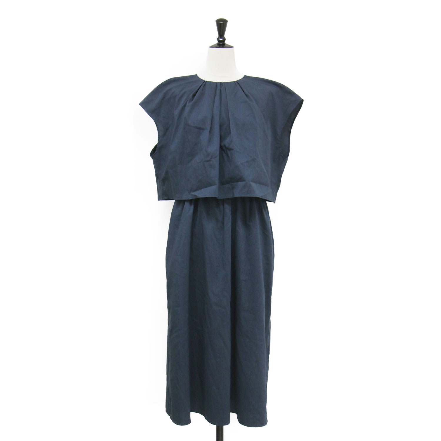 Rakuten - 23区 ニジュウサンク ワンピース ネイビー 紺 サイズ:38(9号) | 24春夏 ストレッチラミータフタ ワンピース / ドレス ミモレ丈 クルーネック 半袖 タック フレア ウエストゴム バックファスナー リネン ウォッシャブル | トップス【レディース】【中古】【K4835】