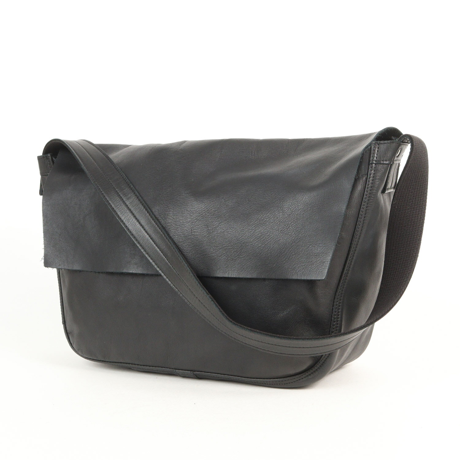 乐天商城 - 【美品】hobo ホーボー バッグ ブラック 黒 フラップ ソフトレザー ショルダーバッグ MADE IN JAPAN ブランド カバン【メンズ】【中古】【K4858】
