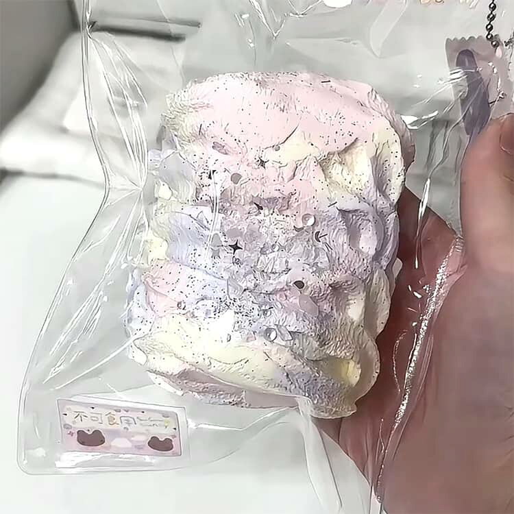 スクイーズ 低反発 プリン マシュマロ ぷにぷに ふわふわおもちゃ 水感スクイーズ 肉球 感触 プッシュ お握りおにぎり ストレス解消 もちもち おしゃれ 子供 こども オシャレ減圧食品サンプル 握って遊ぶ スイーツ お菓子 デザートそっくり 癒し being-camerastore1-10002716 being 楽天市場店 サンプル画像2