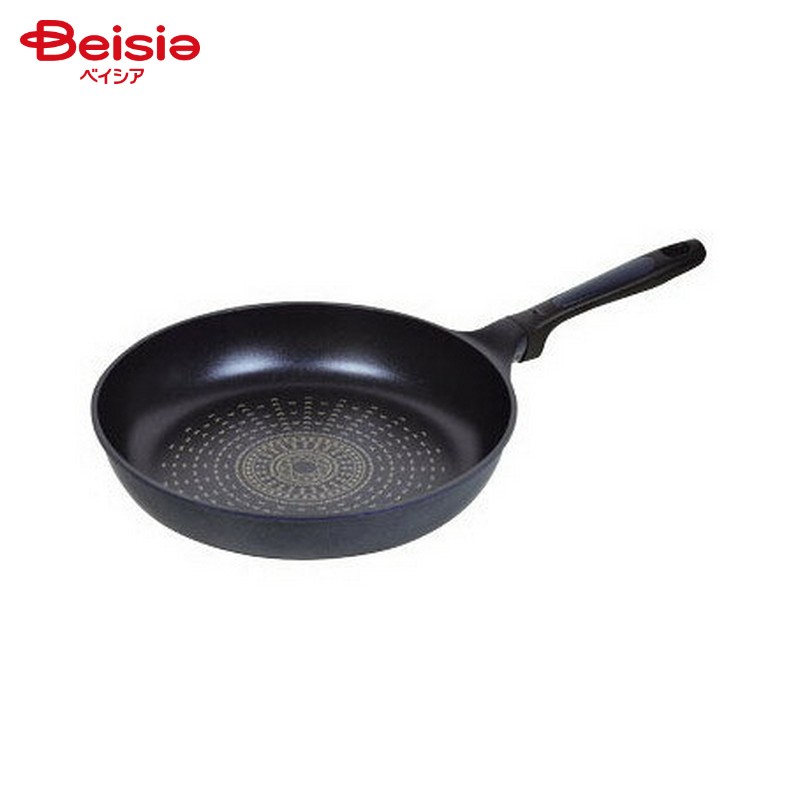 パール金属 驚きの軽さ ブルーダイヤモンドコートフライパン 30cm HB-2450 | 軽くて使いやすい フライパン 30cm ブルーダイヤモンドコート 軽い...