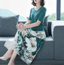 春新作 予約商品 大きいサイズ レディース 結婚式 二次会 パーティー 披露宴 ニットTシャツ 花柄プリントスカート 2点セット レディース 大人 30代 40...