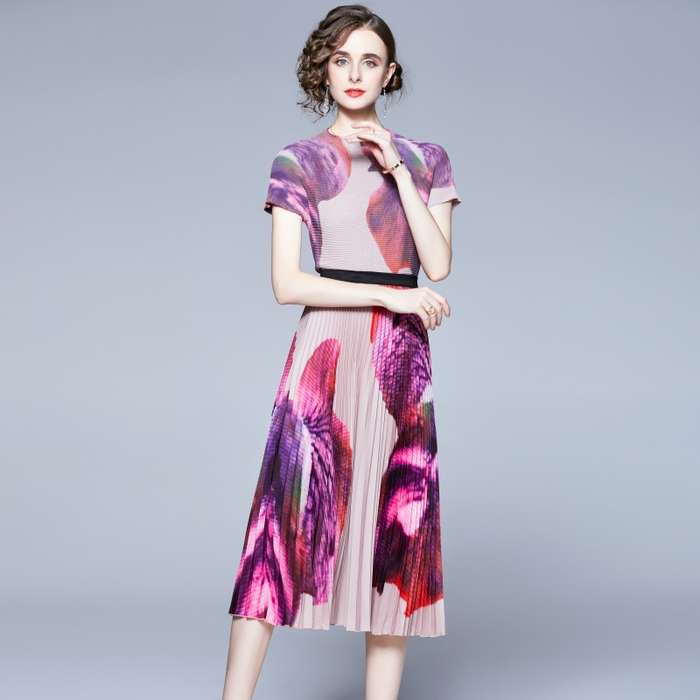 春新作 予約商品 大きいサイズ レディース お出かけ パーティー　大人気品 優雅印象　花柄トップ プリーツスカート2set レディース 大人 30代 40代 50代 冬服 202501