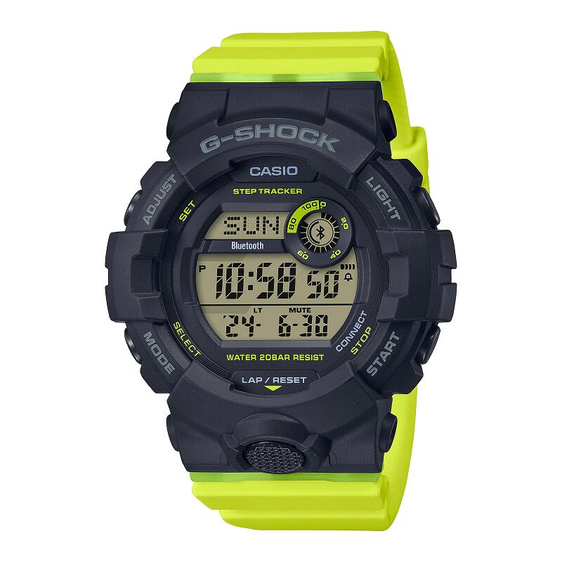 MTGシリーズは こちら G-SQUADシリーズは こちら G-STEELシリーズは こちら OLIGINシリーズは こちら ★G-SHOCK GMD-B800★ 【ケース】 ●ベゼル材質：樹脂 ●無機ガラス ●形状：ラウンドフェイス 【バンド】 ●素材：樹脂 ●長さ：約14.5〜20.5cm 【特徴】 ●耐衝撃構造（ショックレジスト） ●20気圧防水 ●表示タイプ：デジタル表示 ●ムーブメント：クオーツ 【機能】 ●センサー機能 歩数計測機能・歩数表示範囲：0〜999,999歩 目標達成率表示（目標歩数設定範囲：1,000〜50,000歩、1,000歩単位） 歩数グラフ（1時間毎の歩数を7時間分6段階でレベル表示） ステップインジケーター表示 パワーセービング機能（一定時間動きが無いと自動的にセンサーをスリープ状態にし節電） ●モバイルリンク機能 モバイルリンク機能（対応携帯電話とのBluetooth通信による機能連動） ●アプリ「G-SHOCK Connected」対応 ●ストップウオッチ ●タイマー ●時刻アラーム5本・時報 ●フルオートカレンダー ●12/24時間制表示切替 ●ELバックライト（残照機能付き） ●報音フラッシュ機能（アラーム／時報／タイマー連動発光） ●精度：平均月差±15秒 ●電池寿命:約3年 ●メーカー保証：1年間保証 ●サイズ（H×W×D）／質量：50.7×45.2×15.5mm／52g