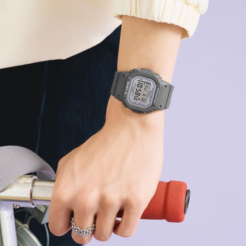 カシオ べービージー CASIO BABY-G baby-g デジタル 腕時計 レディース スクエアーモデル 合格 進学 お祝い 誕生日 記念日 就職祝いに最適 彼女 プレゼント クリスマス 電池式 BGD-565SC-1JF