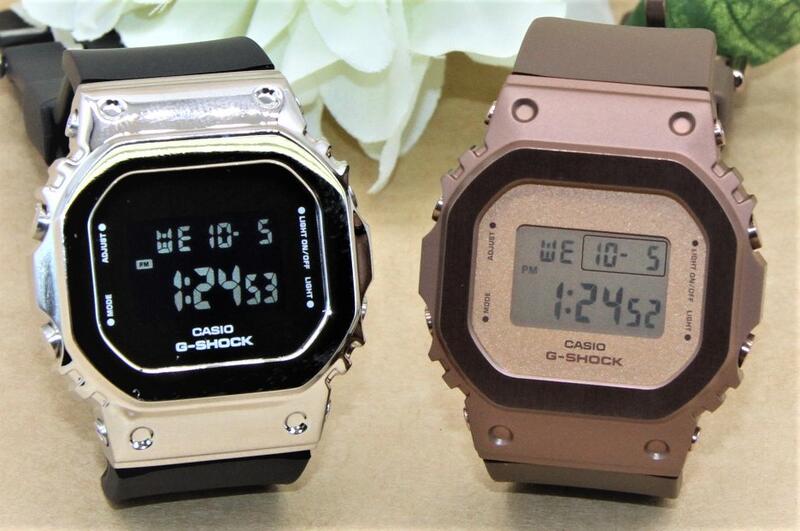 カシオ ペアウォッチ gショック ベビージー ペア腕時計 ミッドサイズ ラッピング無料 人気 結婚記念日 退職祝い お揃い 記念日 結婚祝い 彼氏 彼女 夫婦 誕生日 贈り物 クリスマス スクエア 5600 デジタル 電池式 GM-S5600U-1JF GM-S5600BR-5JF