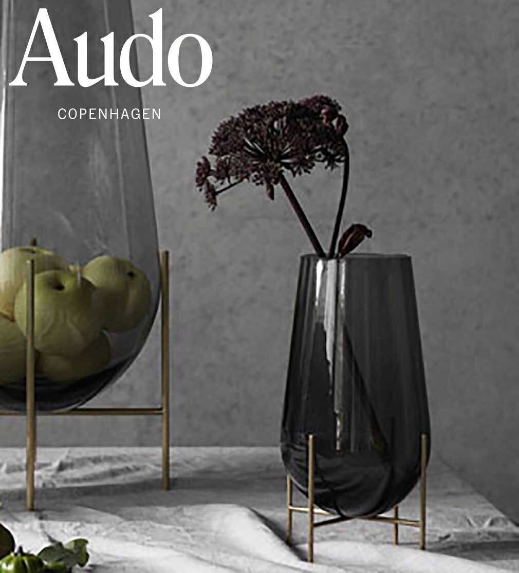 【数量限定特別価格】Audo Copenhagen オード コペンハーゲン MENU メニュー イシャスベース S スモーク H28cm 4795949 花瓶 ガラス インテリア 北欧 インテリア フラワベース モダン 送料無料 あす楽