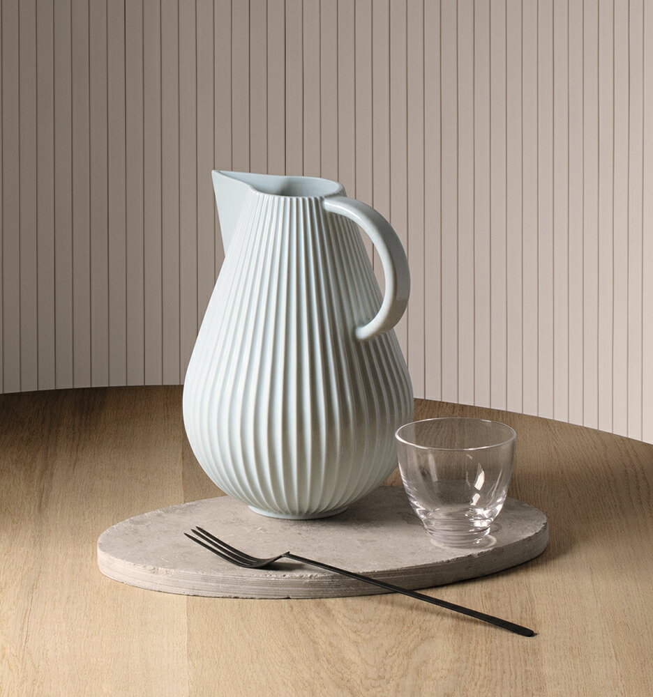 LYNGBY PORCELAIN リュンビューポーセリン トゥラ ジャーTura Jug Vase H27.5cm 201460 マットホワイト水差し ジャグ 磁器 フラワーベース 花びん 北欧 デンマーク ギフト 贈り物 プレゼント 【 受発注商品 】