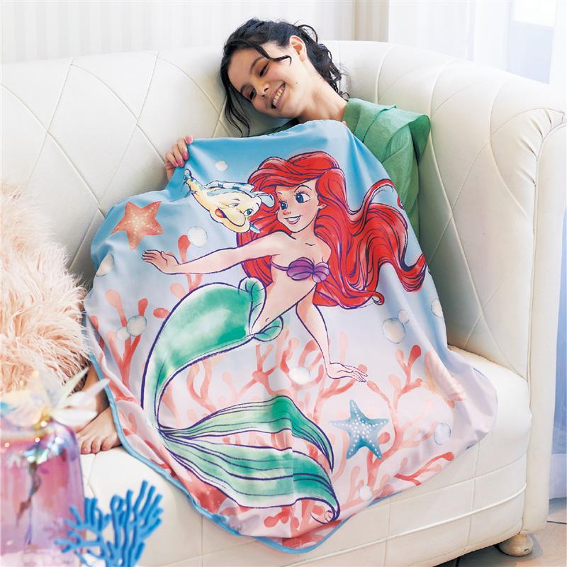 【Disney】 ディズニー ポケッタブルひんやり ブランケット 「 アリエル 」◇ ブランケット ひざ掛け キャラクター 夏 夏用 接触冷感 持ち運び コンパクト ポーチ 冷房対策 ディズニープリンセス リトルマーメイド 人魚姫 グッズ ◇のサムネイル