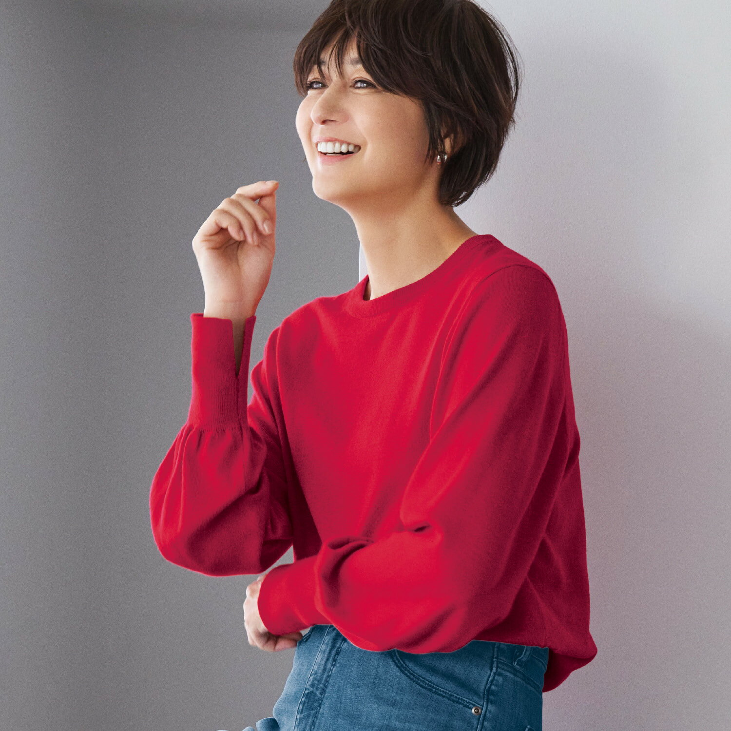 【ベルメゾン】キレイ色クルーネックニット レッド ◆ S M L LL ◆◇ レディース トップス ニットプルオーバー ニット クルーネック ハイゲージ きれいめ ボリューム袖 オフィス オフィスカジュアル 通勤 秋 赤 ニット ◇のサムネイル