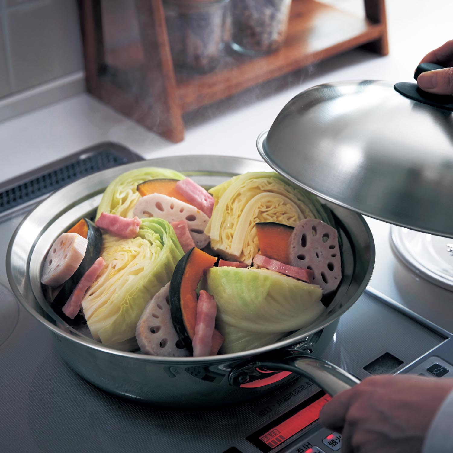 ベルメゾンのフライパンで蒸し調理ができるステンレス製蒸し器［日本製］ ◆ 径28〜30cm ◆ (キッチン)