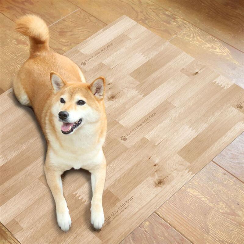 ▼90x120cm 防滑・消臭・防水ペットマット！ ・ペット用に開発された滑りにくい、消臭機能を持ったマット ・表面の深い凹凸構造により滑りにくく足腰の負担を軽減します ・抗菌・防カビ機能付きで、小さなお子様も安心 ・消臭効果は水洗いにより回復します ・防水性能がありますので、安心してお使いいただけます ------------------ ・厚み約0.7mm ・主材／塩化ビニル樹脂 ・防滑、消臭、防水効果 ・日本製　　　　　　　　　　　　　　　　　　　　　　　 【お届けについて】 ・提携倉庫または提携先からのお届けになりますので、他の商品と一緒にご注文された場合でも、別々のお届けになります。 同アイテム そのほかのサイズはこちら≫≫