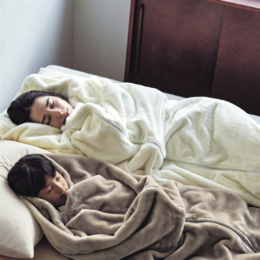 ベルメゾンのあったかなめらかなつつ毛布 (R) ◆ 大人用 ◆「 アイボリー ベージュ 」 (布団・寝具)