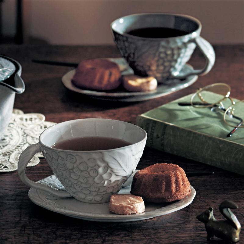 ベルメゾン エレガントなカップ＆ソーサー［日本製］ 「 ホワイト グレー 」◇ キッチン用品 テーブルウェア 食器 皿 器 ホローウェア 新生活 ◇