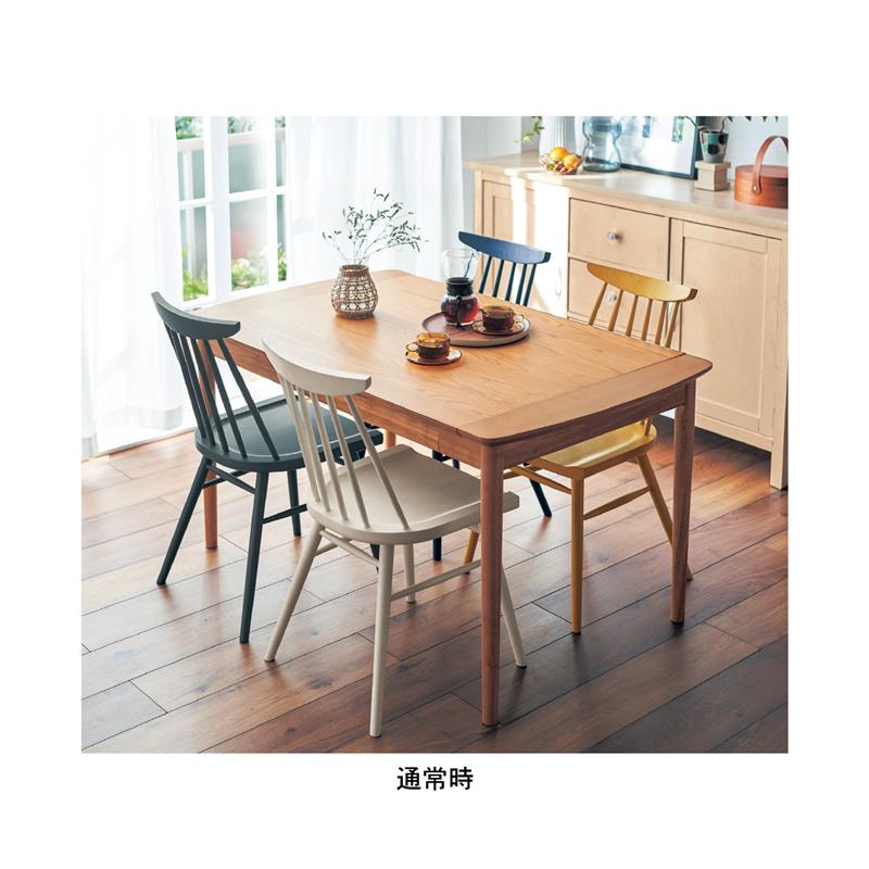軽く引き出せる北欧調エクステンションダイニングテーブル 