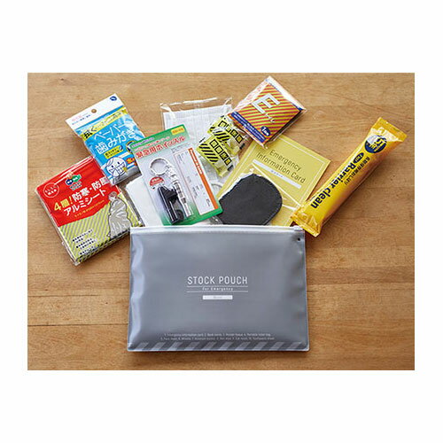 災害常備ポーチ More10点セット JBP-100 ポーチサイズ約230×162mm セット内容:防災カード・備蓄氷糖・ポケットティッシュ・非常用簡易トイレ・マスク・ホイッスル・アルミブランケット・アイマスク・大判おしぼり・歯磨きシート KING JIM 【 1個のみメール便OK 】のサムネイル