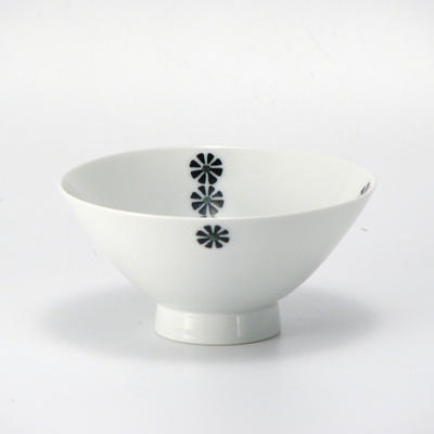 白山陶器　かのん　めし茶わん　小　【白山陶器】【ご飯茶碗】【茶碗】【白磁器】【波佐見焼き　有田】