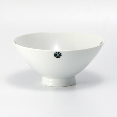 白山陶器　茶碗　かのん　めし茶わん　大　【白山陶器】【ご飯茶碗】【茶碗】【白磁器】【波佐見焼き　有田】　【RCP】