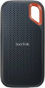 SanDisk SSD 外付け 1TB USB3.2Gen2 読出最大1050MB/秒 防滴防塵 SDSSDE61-1T00-GH25 エクストリーム ポータブルSSD V2 Win Mac PS4 PS5 エコパッケージ 最大読出し速度1050MB/秒、最大書込み速度1000MB/秒で写真や動画をバックアップ、編集、管理。USB 3.2 Gen 2に対応。USB Type-CケーブルとUSB Type-A変換アダプタ同梱。iPhone 15/Plus/Pro/Pro MaxでiOSファイルアプリ経由でのファイル転送に対応。iPhone 15 Pro/Pro Maxでは直接 HD ビデオ録画用にも対応。屋外への持ち運びに安心なIP65の防滴・防塵性能環境に配慮したエコパッケージでお届けします