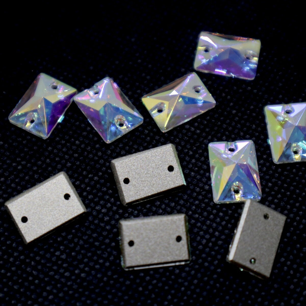 BelletresorのA5ランク　【長方形　Rectangle 10×14mm 10粒 CrystalAB 】ガラスビジュー　ガラスストーン　高輝度ビジュー　ソーオン　ソーオンビジュー　クリスタルオーロラ　衣装パーツ　縫い付けビジュー　ソーオンストーン｜アングル2