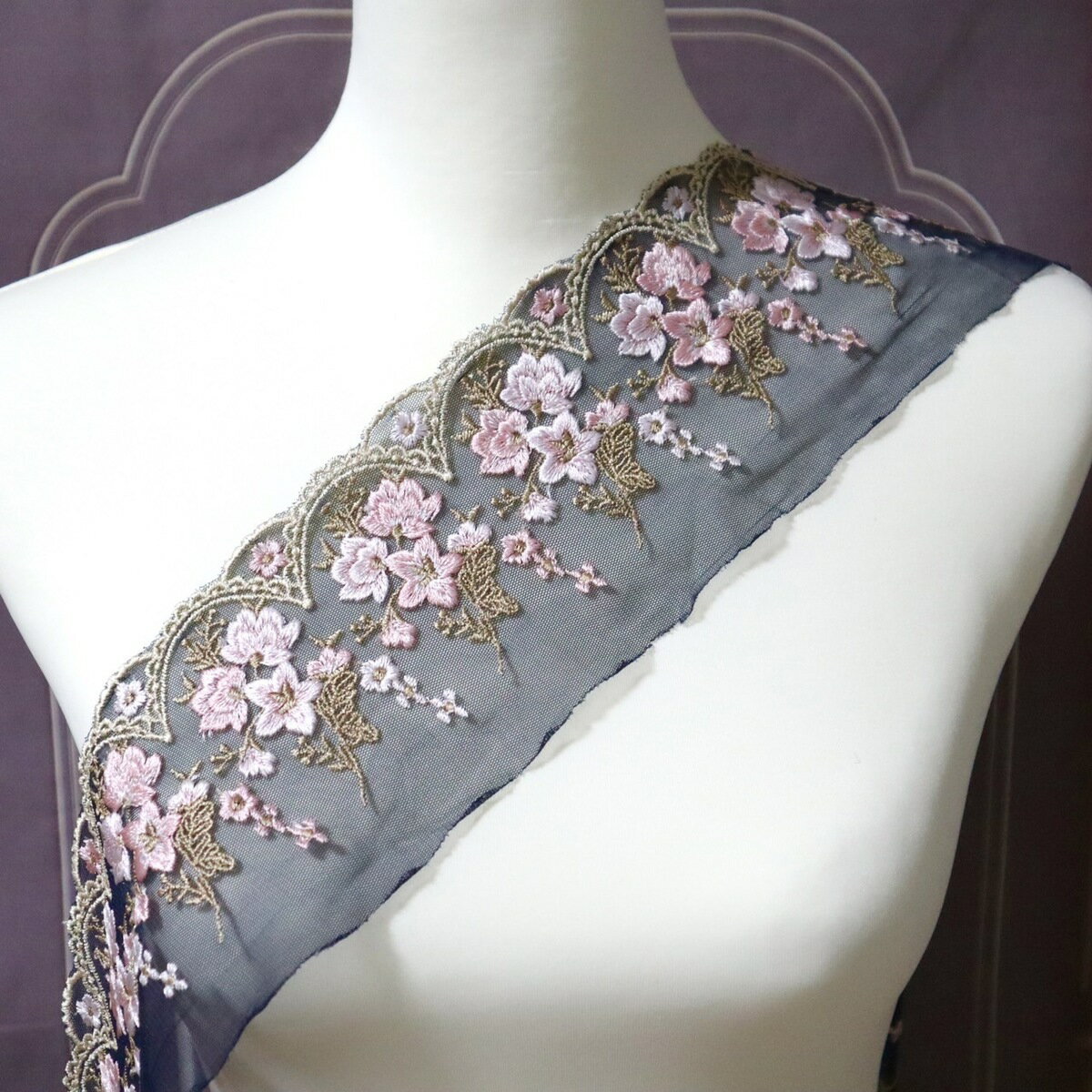 【C-105】チュールレース　50cm〜 ブライダルチュールレース　チュールレース　レース　衣装レース　刺繍レース　装飾パーツ　手芸　服飾　衣装作り　新体操　バレエ衣装　舞台衣装　ステージ衣装　ダンス衣装　社交ダンス　フィギュアスケート衣装　ハンドメイド