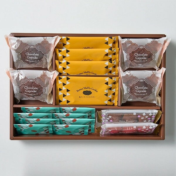 お歳暮 冬ギフト 焼菓子 内祝い お返し 洋菓子詰合せ チョコトリップ 魅惑のスイーツ詰合せ デイトリップ 4種 18個 CHA-02A / カップケーキ クラ...