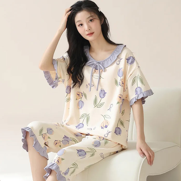 ベレザヴォーチェのカップ付き パジャマ レディース 夏 上下2点セット コットン 綿 夏用パジャマ 半袖 Tシャツ パンツ 半袖Tシャツ ショートパンツ 7分丈 七分丈 ルームウェア 部屋着 寝間着 涼しい 軽い 寝巻き 女性 春夏 通気性 楽ちん｜アングル3