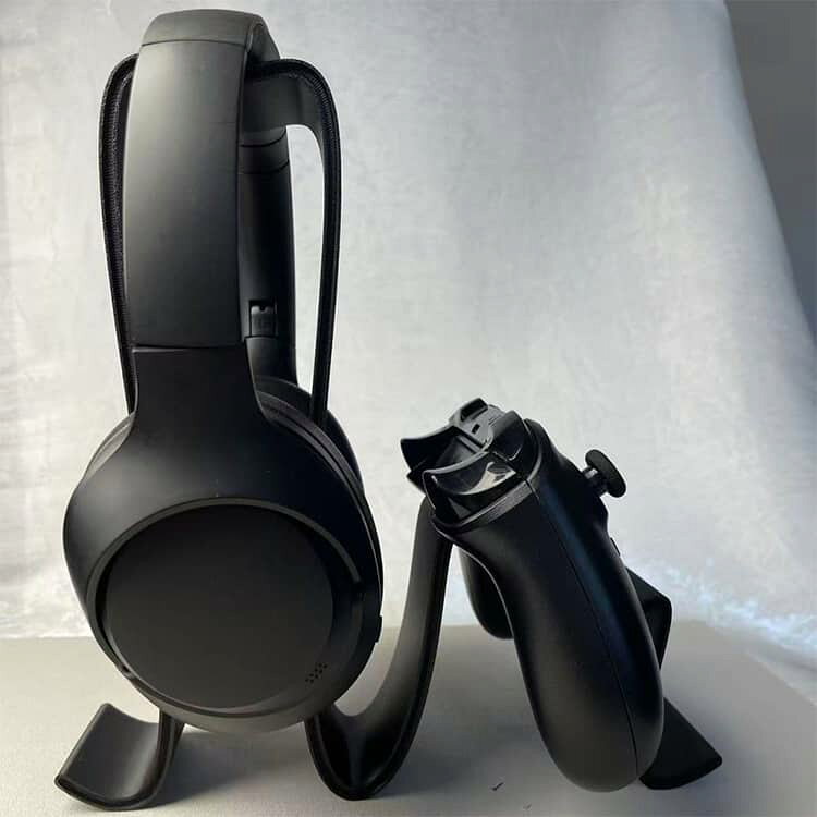 ベレザヴォーチェのヘッドセット one スイッチ コントローラー 収納ラック PS4 ヘッドホン xbox デスク上 収納スタンド ゲームコントローラー 2DS 3DS Joy-Con ジョイコン 多機種対応 SWITCH コントローラースタンド PS5 送料無料 ヘッドホンスタンド Switch リビング ブラック｜アングル3
