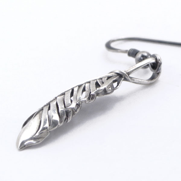 M's collection　エムズコレクション ピアス 右耳用（一個）INTELLECTUAL FEATHER インテレクチャル フェザー/羽根 シルバー925製 XE-003