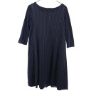 ヨウジヤマモト Y's 七分袖 ワンピース ネイビー Yohji Yamamoto レディース 【中古】 【230908】 【詳細】 内タグが切り取られておりサイズ、素材共に不明です。実寸も参考にお願いします。裏地なし。右側にポケットがございます。繊維が付着しやすい素材で、少し付着あり。両袖ぐりのまつり縫いに一部解けがございます。ご理解の上ご購入をお願い致します。 コンディションについて Item Spec 詳細スペック サイズ表記 不明 着丈 93cm 身幅 40cm 袖丈 41cm 肩幅 39cm 素材 不明 カラー ネイビー 商品番号 bobr-nag-10205-wht サイズガイドはこちら ※サイズに関しまして実寸も参考にお願いいたします。(当店でもサイズがわからない商品がありますので実寸サイズのご確認をお願いいたします。) ※状態は当社独自の基準です。 ※素材表記はなるべく写真にて収めていますが、欠損、不明な点があればお問い合わせください。 ※商品は写真のものがすべてとなります。 ※測定値の若干の誤差はご了承ください。 ※モニターの発色によって色が異なって見える場合がございます。 ※「在庫有り」の表示であっても、必ずしも在庫を保証するものではありません。 掲載商品について、他モールとも在庫を共有しております。 完売の場合は、誠にご迷惑をお掛けいたしますが、ご注文をキャンセルさせていただく場合がございます。予めご了承ください。