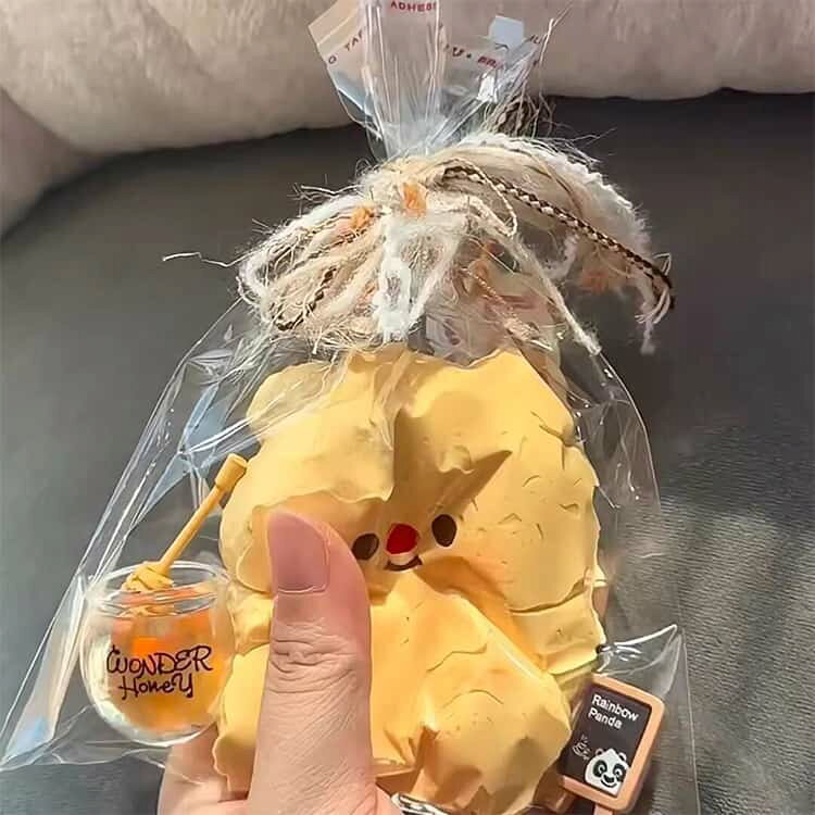 スクイーズ おもちゃ 可愛いくまちゃんのスクイーズトイ 熊 クマ グッズ スクイーズ玩具 ストレス解消 スクイーズトイ 2個セット おもちゃ ぷにぷに 2個セット 小さな熊 子熊 面白い熊のストレス解消おもちゃ bellissima-km-10007171 Bellissima サンプル画像3