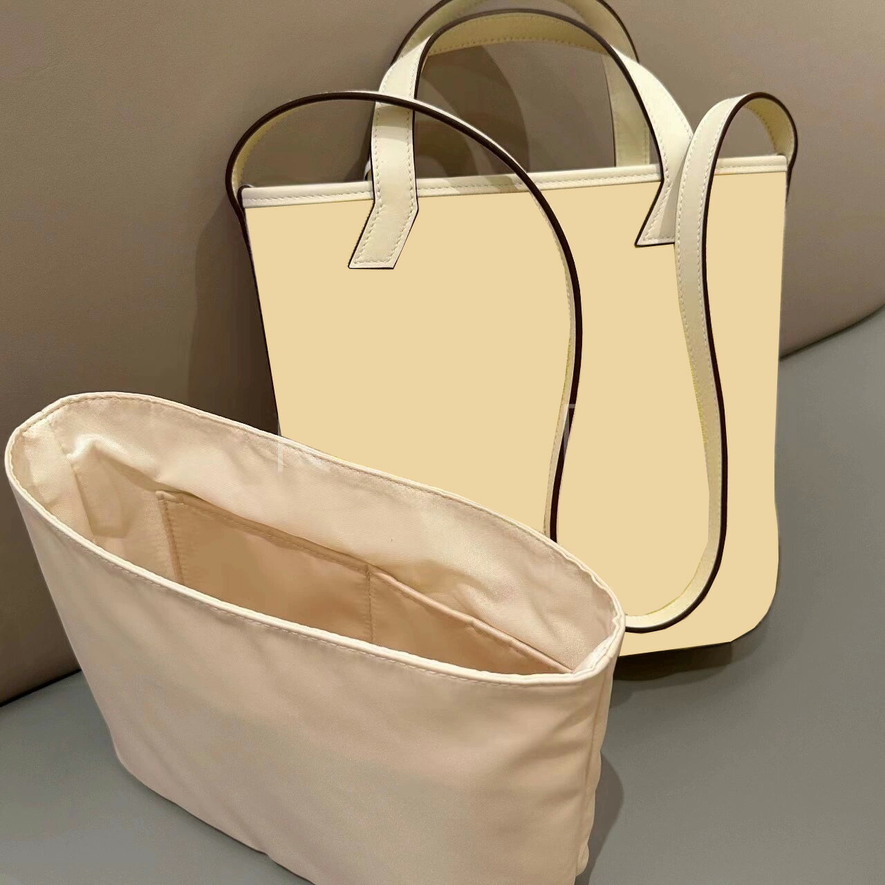 バッグインバッグ エルメス HアンビエPM対応 Hermes H en Biais Cabas27対応 ナイ...