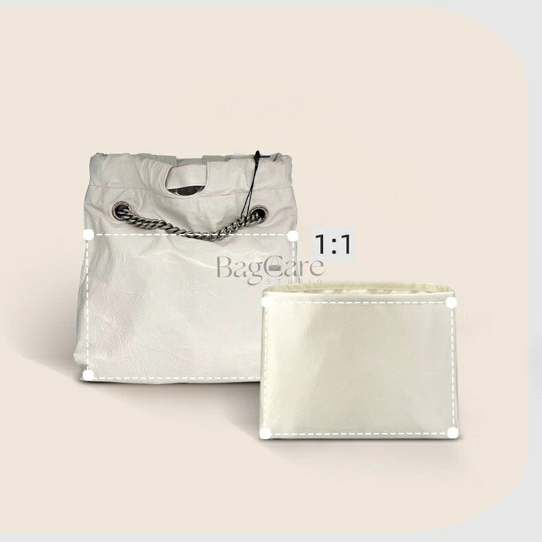 【楽天スーパーSALE♪10％OFF】バッグインバッグ バレンシアガ BALENCIAGA Crush対応 ナイロン インナーバッグ 軽量 自立 チャック付き 小さめ 大きめ バッグの中 整理 整頓 通勤 旅行バッグ 防水 水洗可能 カスタマイズ バッグ 内部 底 汚れ防止 BagCare bellperleshop-10001047 bellperleshop サンプル画像2