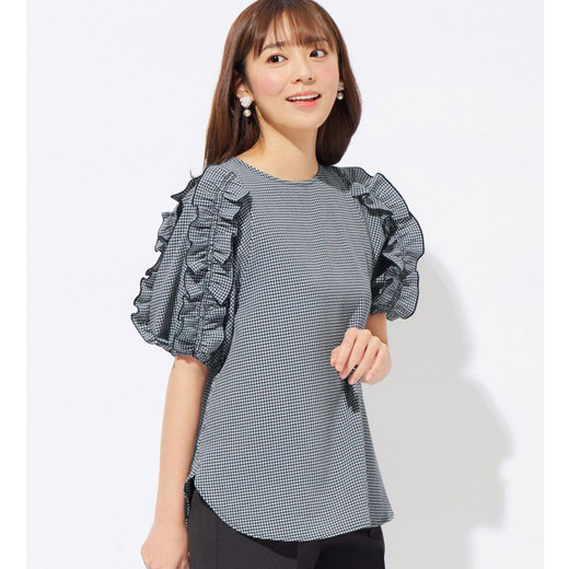 Other - ブラウス ギンガムチェック袖フリルブラウス(M〜LL) ベルーナ belluna 40代 50代 60代 ミセス 大人 レディース alotta アロッタ 夏 夏服 トップス