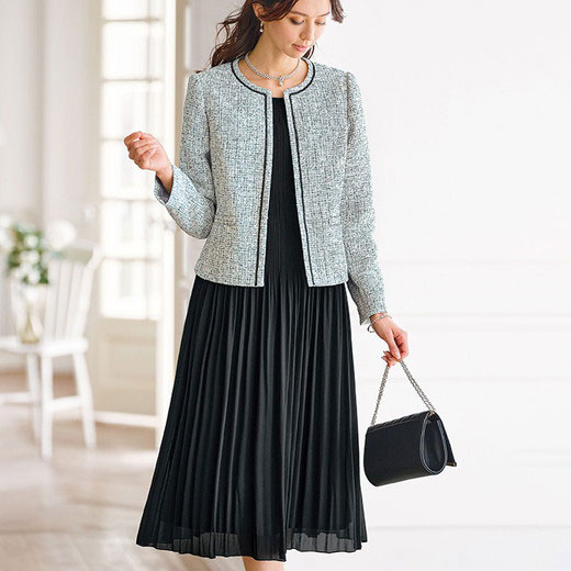 卒 入学式50代母親の服装 お腹まわりをカバーする スーツの選び方