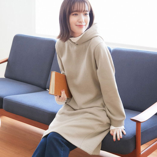 ＼フライングセール！全品対象15％OFFクーポン／ Viola e Viola（ヴィオラ エ ヴィオラ） 【WEB限定】パーカー レイヤード風裏起毛パーカーチュニック レディースファッション 大人 トップス 楽ちん 30代 40代 大きいサイズのサムネイル