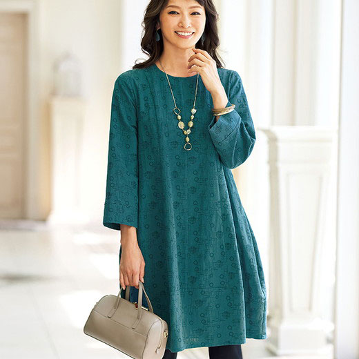 【UP不可(在庫連携停止)240708】Belluna（ベルーナ） チュニック ジャカード切替コクーンチュニック(M〜LL) レディースファッション ミセス 大人 トップス 40代 50代