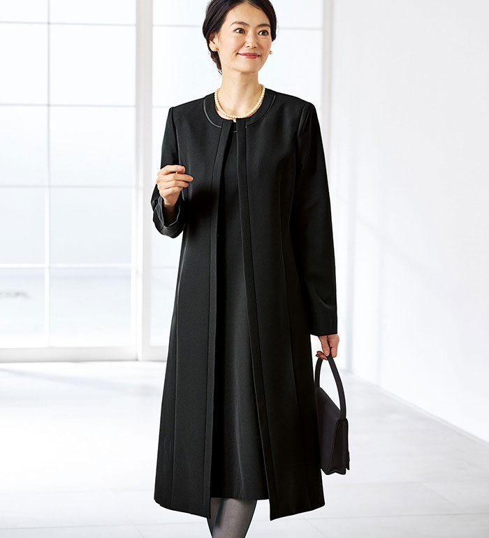 ＼最大2000円OFFクーポン／ ブラックフォーマル 洗えるストレッチ！ロングジャケットワンピースアンサンブル(7AR〜23ABR) ベルーナ Belluna 40代 50代 60代 ミセス 大人 レディース 秋冬 秋冬服 喪服 礼服 スーツ 冠婚葬祭