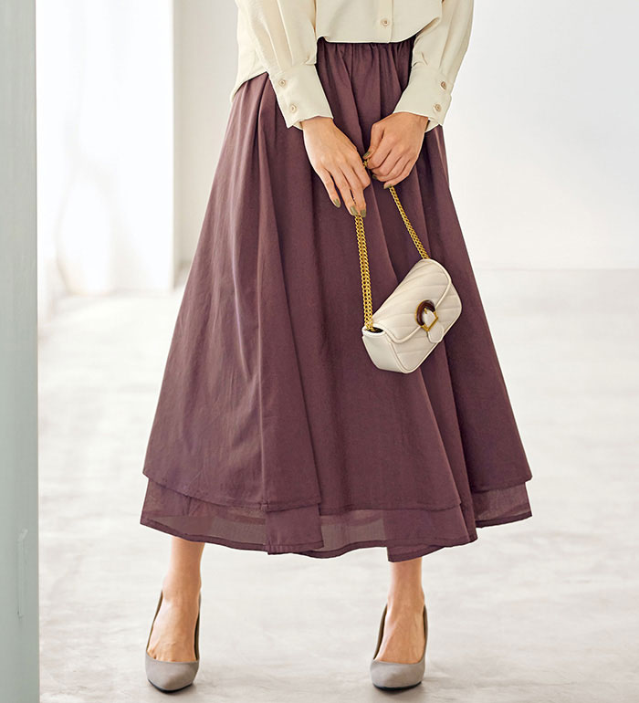 ＼早割全品10％OFFクーポン／フレアースカート ロング M L LL 3L 4L 5L ふわりと揺れる綿素材フレアースカート(M〜5L) ベルーナ Belluna 40代 50代 60代 ミセス 大人 レディース 秋冬服 ロング丈 ロングスカート ボトムスのサムネイル