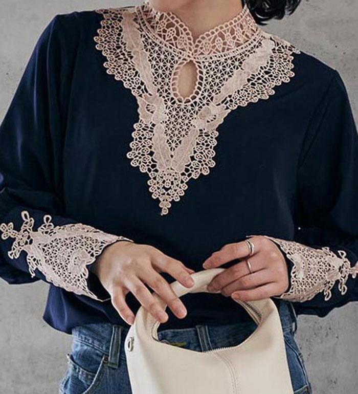 ＼まとめ買いクーポン配布中！／ ブラウス 配色レース切替ボリューム袖ブラウス(M〜LL) 30代 Ranan ラナン ベルーナ レディース 春 春服 トップスのサムネイル