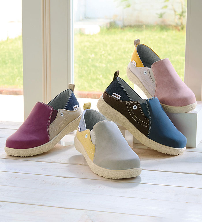 ＼まとめ買いクーポン配布中／スリッポン ＜moz＞踵踏める2WAYスリッポン 22.5cm-24.5cm ベルーナ bell..