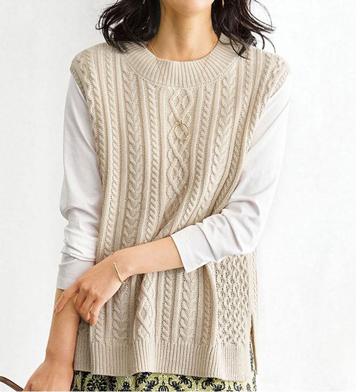 ＼Bulk purchase coupon available!／ Women's knit vest, slit design cable knit vest, Belluna, 2025 Autumn/Winter, sizes M-5L, eligible for review campaign.